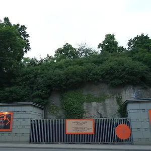 10-z Bunker Ostello
